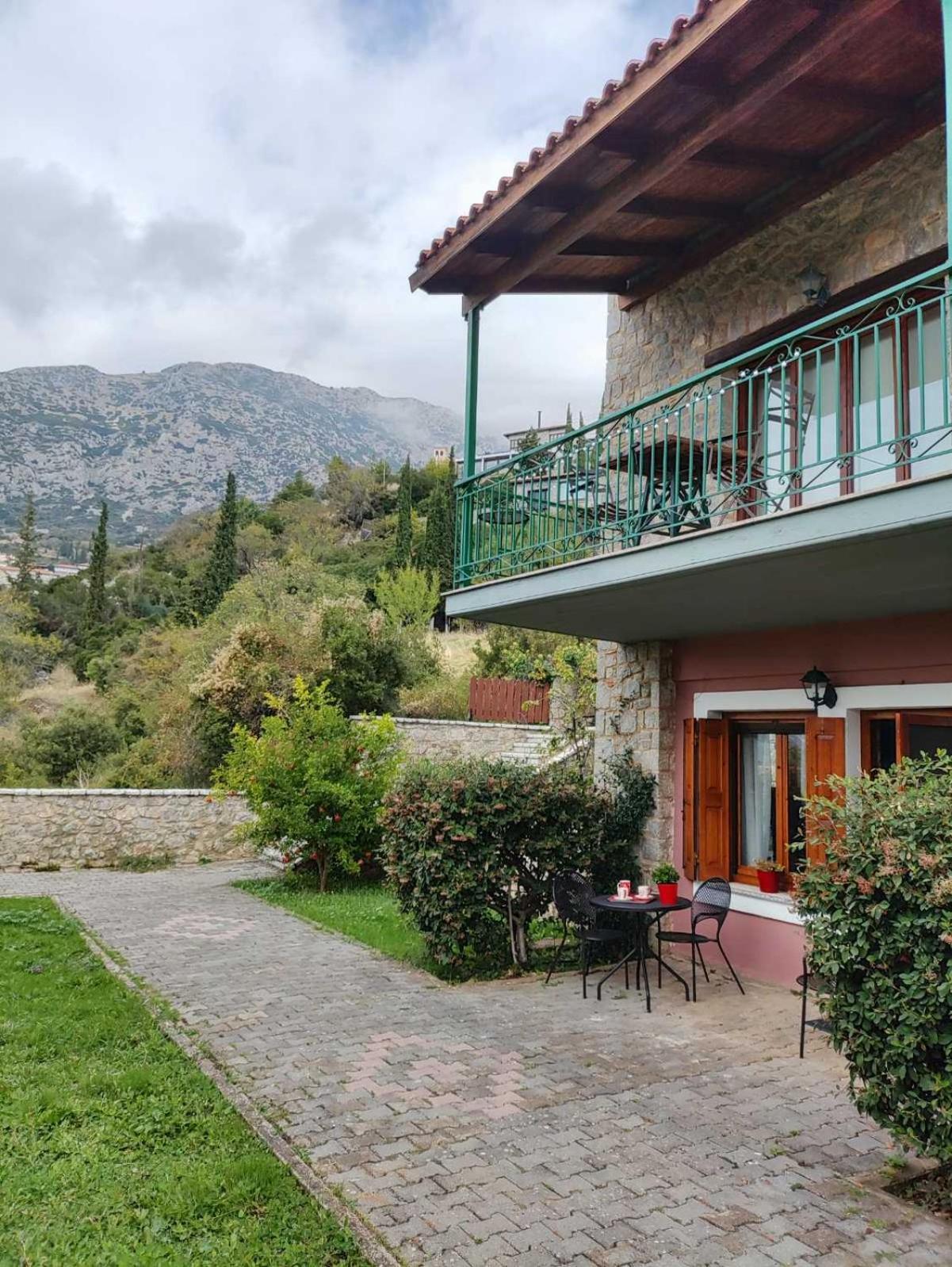 Kastalia Country Home Arachova Esterno foto